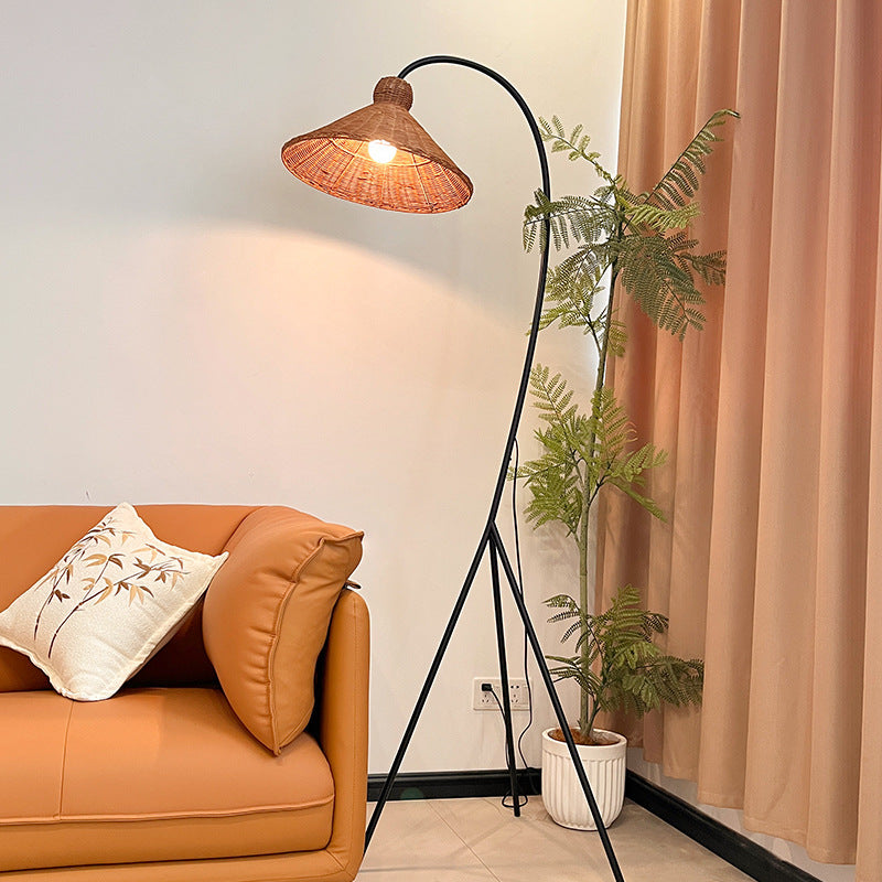 Novyra | Classic Bamboo Shade Floor Lamp